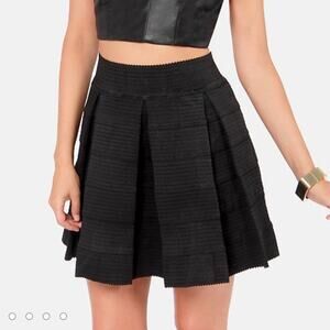 Honey Punch black box pleated bandage textured skater skirt stretch large